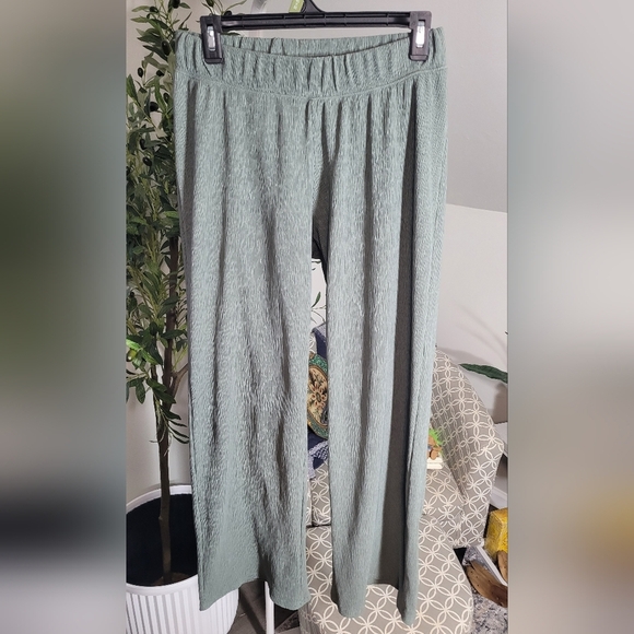 H&M Mama Wide Leg Maternity Pants Sage Green Size Small - Picture 2 of 5